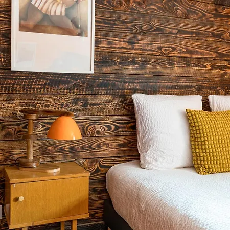 De Caractere Balneo & Esprit Annees 60 Apartment